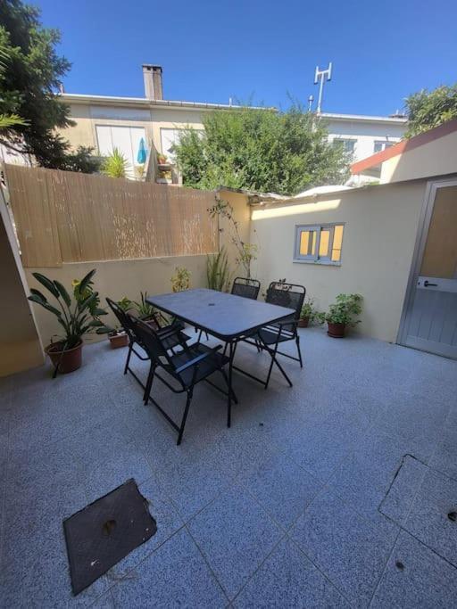 Roomy & Patio - 2 Bedroom Flat Porto Luaran gambar